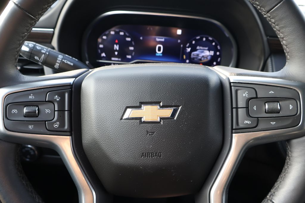 Thumbnail: 2022 Chevrolet Suburban - 21