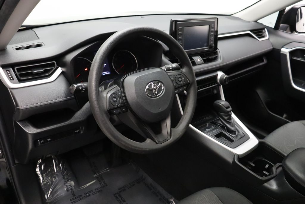 2022 Toyota RAV4 XLE 15