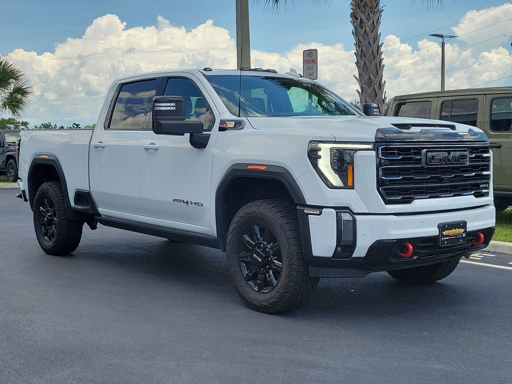 2024 GMC Sierra 3500HD AT4 Crew Cab 4WD