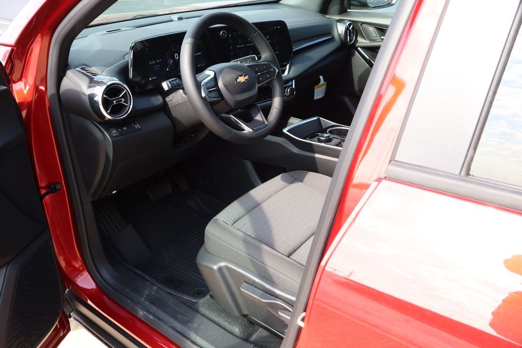 Thumbnail: 2027 Chevrolet Equinox - 13
