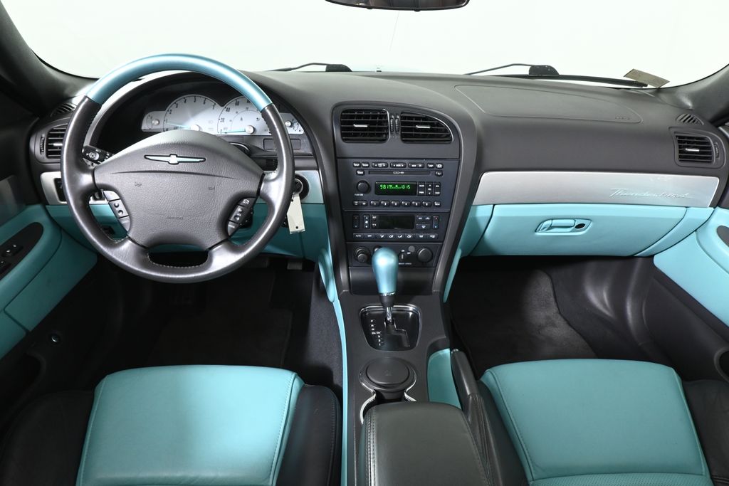 Thumbnail: 2002 Ford Thunderbird - 32