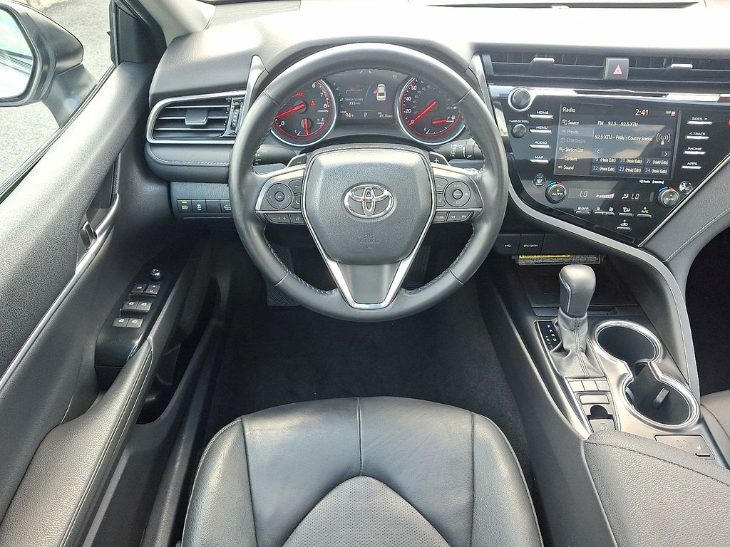 Thumbnail: 2020 Toyota Camry - 11