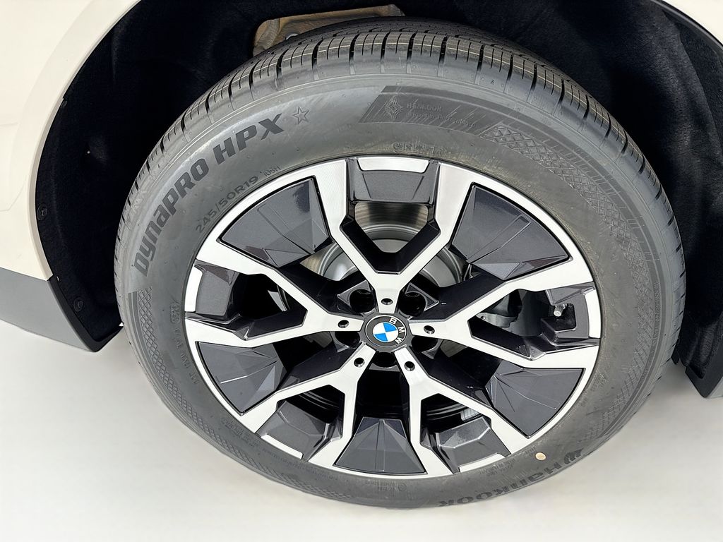 Thumbnail: 2026 BMW X3 - 32