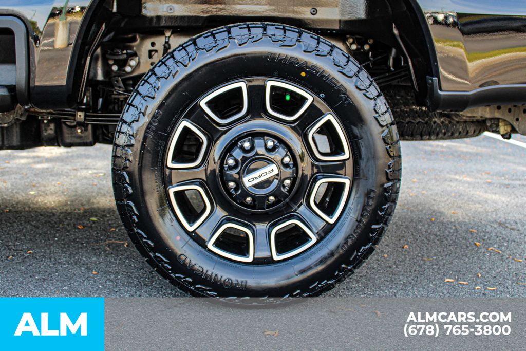 Used 2025 Black Ford Platinum image 16