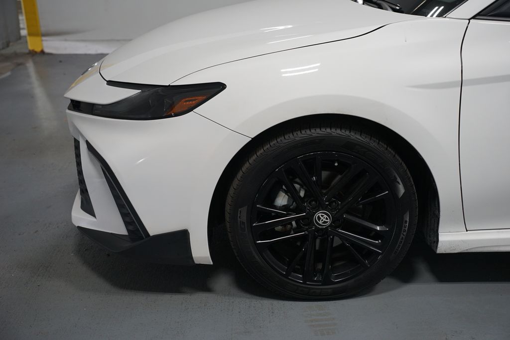 Thumbnail: 2025 Toyota Camry - 5