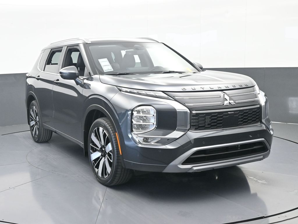 New 2026 Gray Mitsubishi SEL image 9