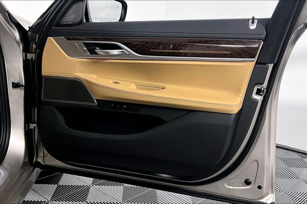 Used 2022 BMW 7 Series 750i xDrive For Sale in OLIVE BRANCH, MS