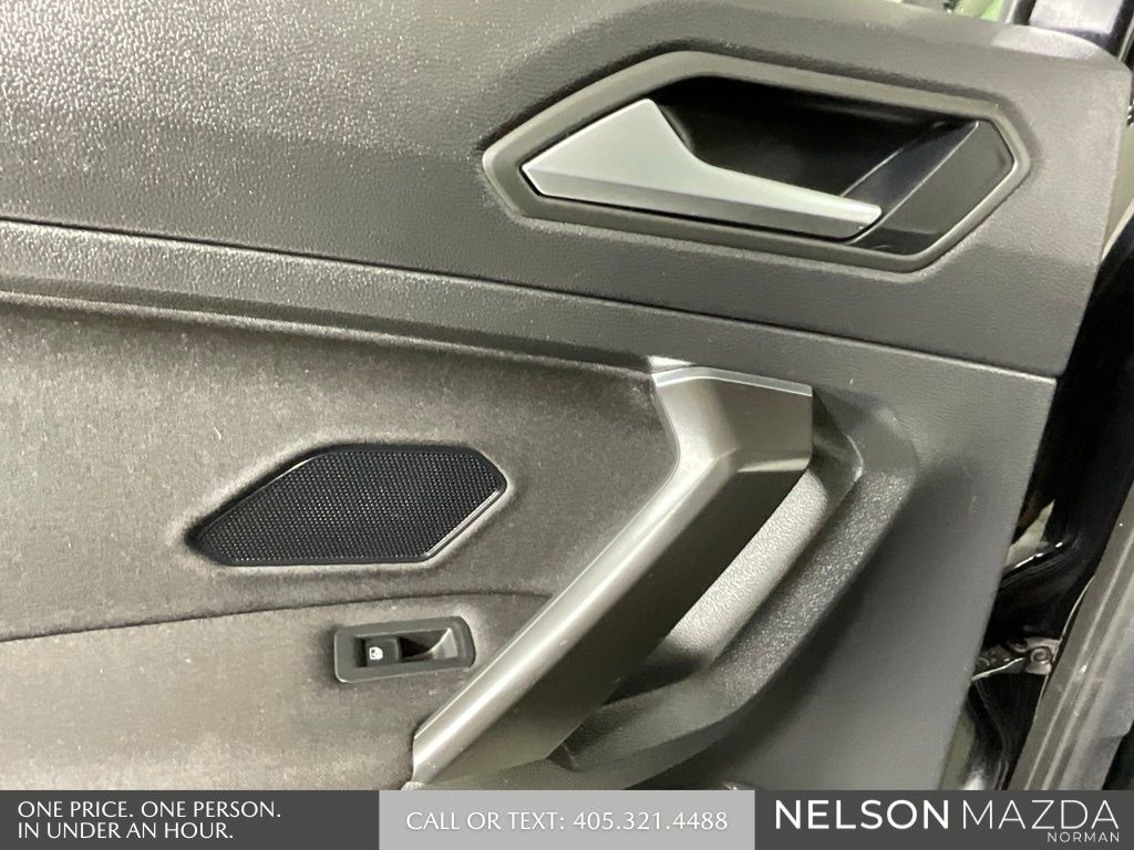 Used 2021 Black Volkswagen 2.0T S image 23