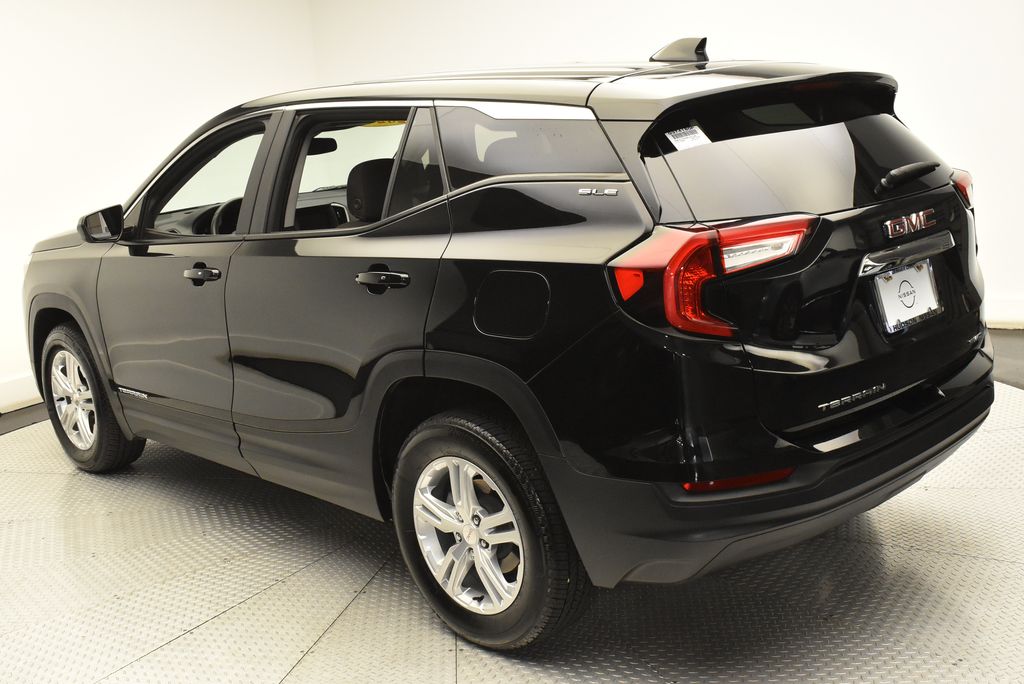 2024 GMC Terrain SLE 7