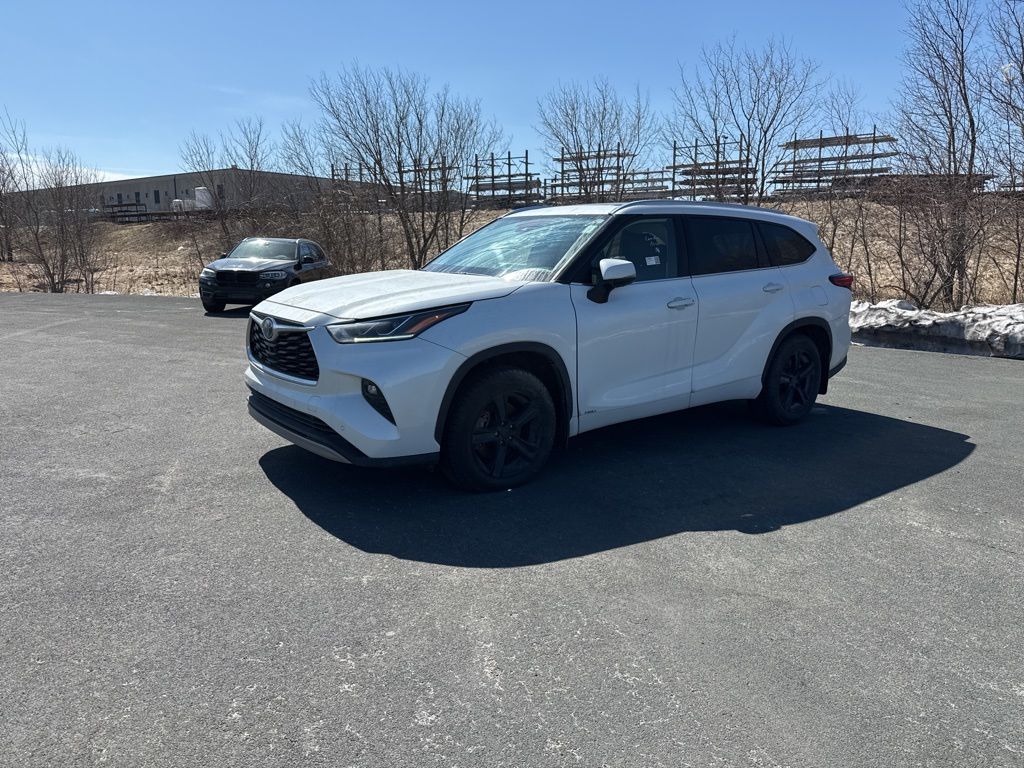 2022 Toyota Highlander Hybrid