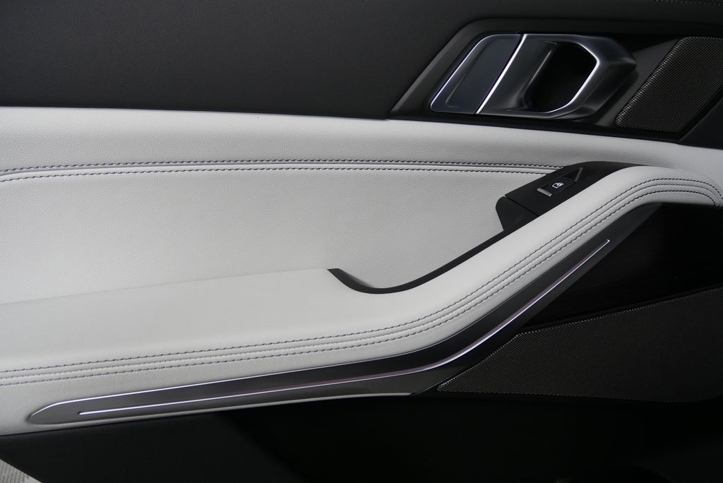 2026 BMW X5 sDrive40i 13