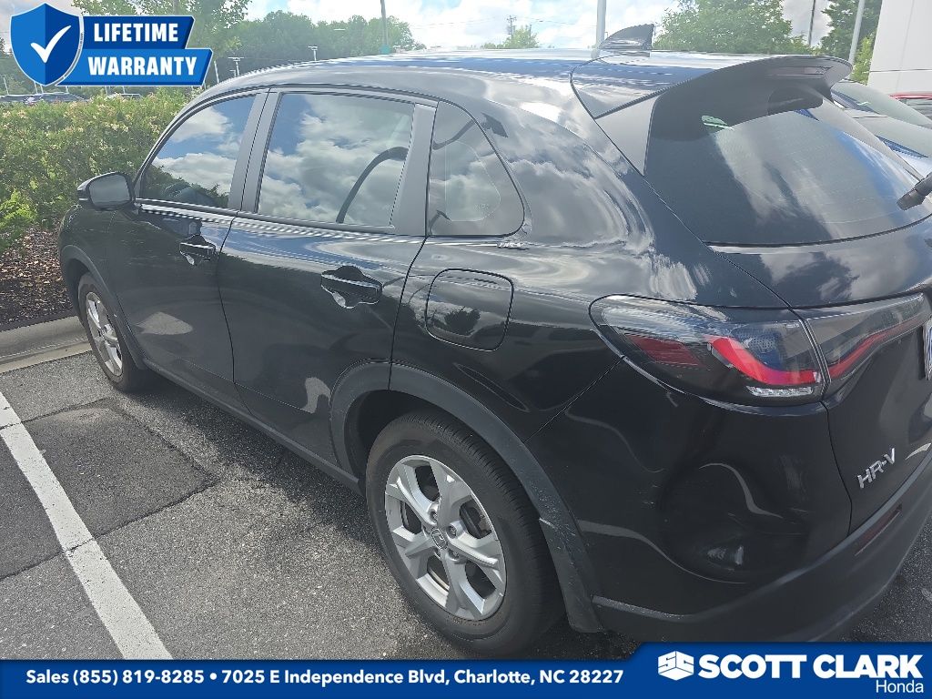 2025 Honda HR-V LX