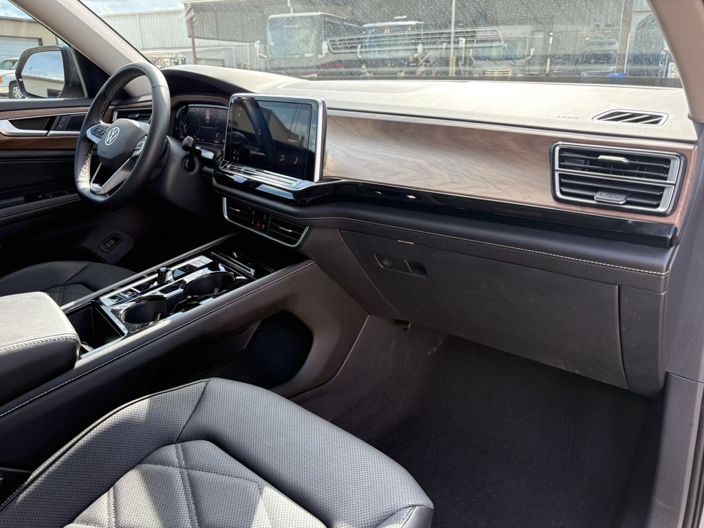 2024 Volkswagen Atlas 2.0T SE w/Technology Gray at AutoSavvy Houston Southwest