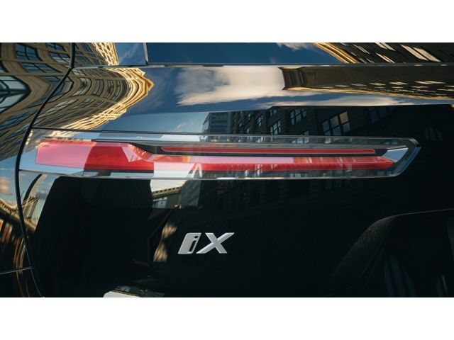 Thumbnail: 2026 BMW iX - 8