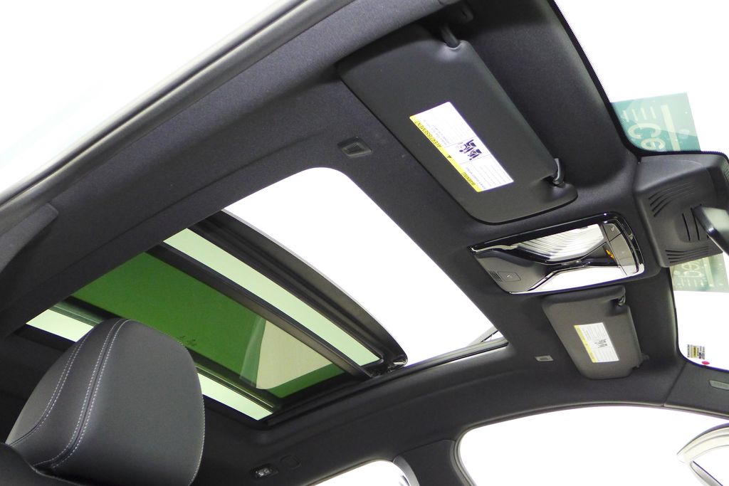 Thumbnail: 2023 BMW X4 - 25