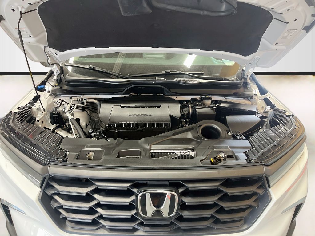 Used 2025 White Honda EX-L image 30
