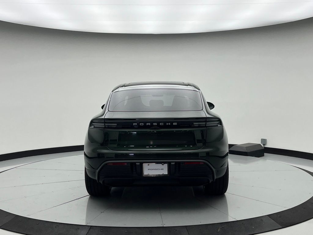 Thumbnail: 2025 Porsche Macan - 9
