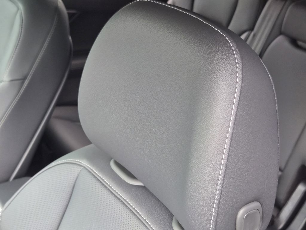 new 2025 Audi Q7 car, priced at $78,895