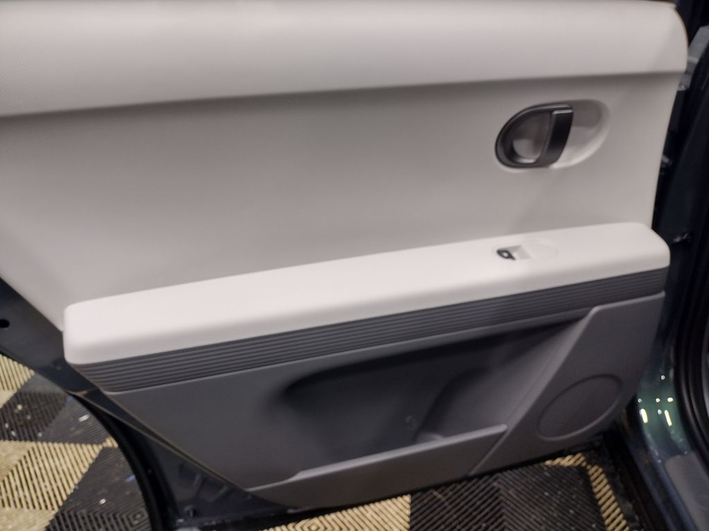 2026 Hyundai IONIQ 5 SE Standard Range