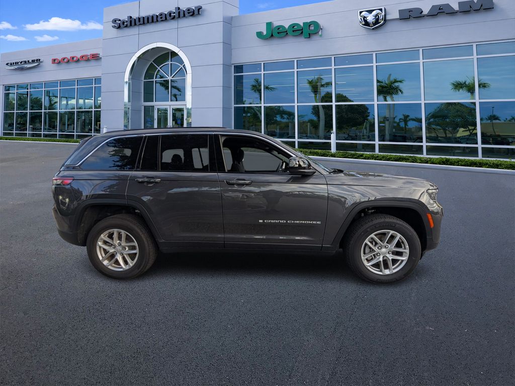 new 2025 Jeep Grand Cherokee car, priced at $26,420