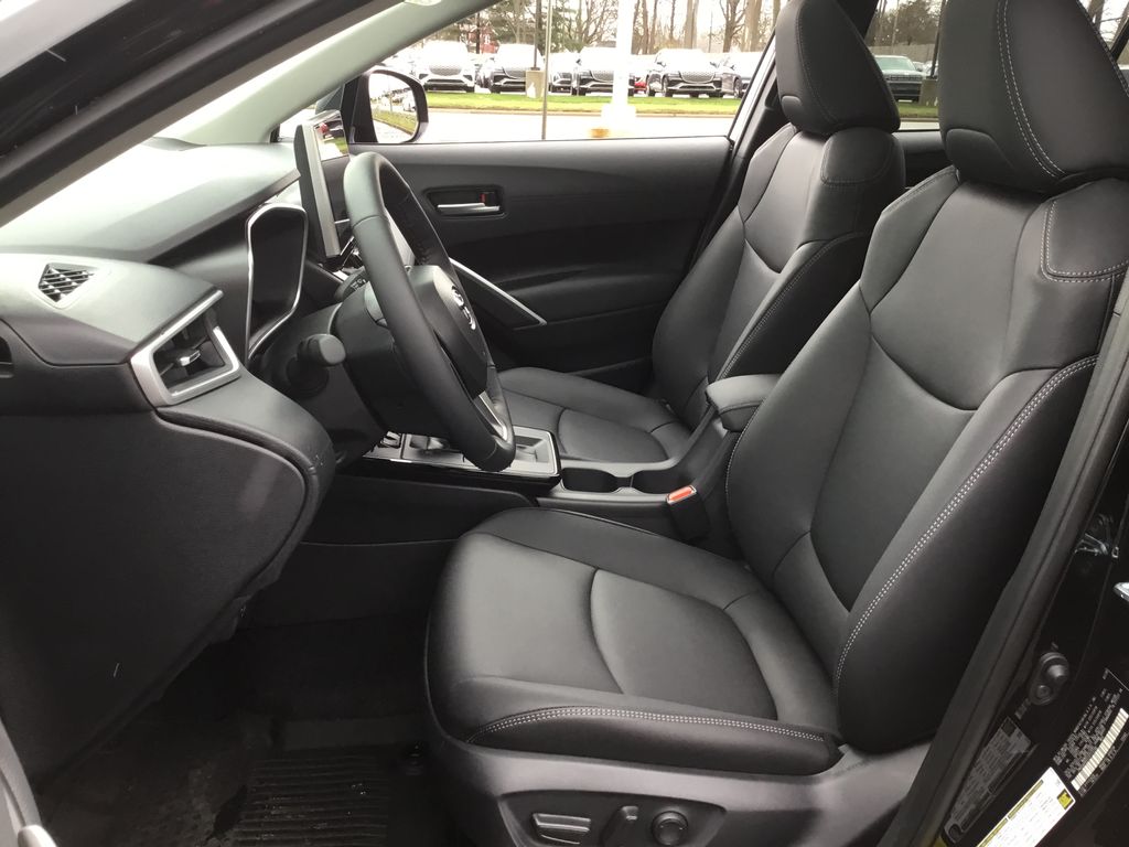 Thumbnail: 2026 Toyota Corolla Cross - 14