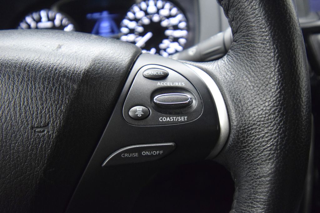 used 2020 Nissan Pathfinder car, priced at $18,095