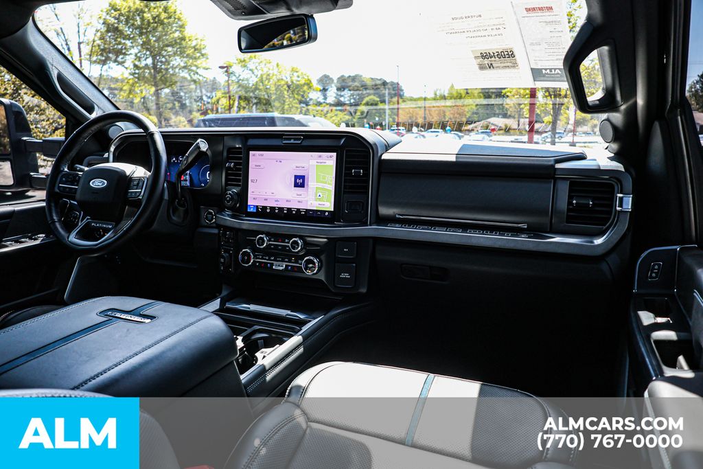 Used 2025 Black Ford Platinum image 29