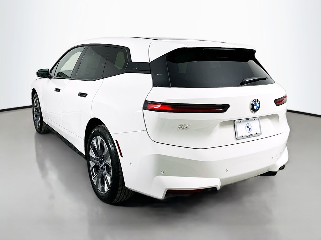 2026 BMW iX  7