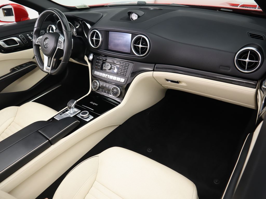 2014 Mercedes-Benz SL-Class SL 550 26