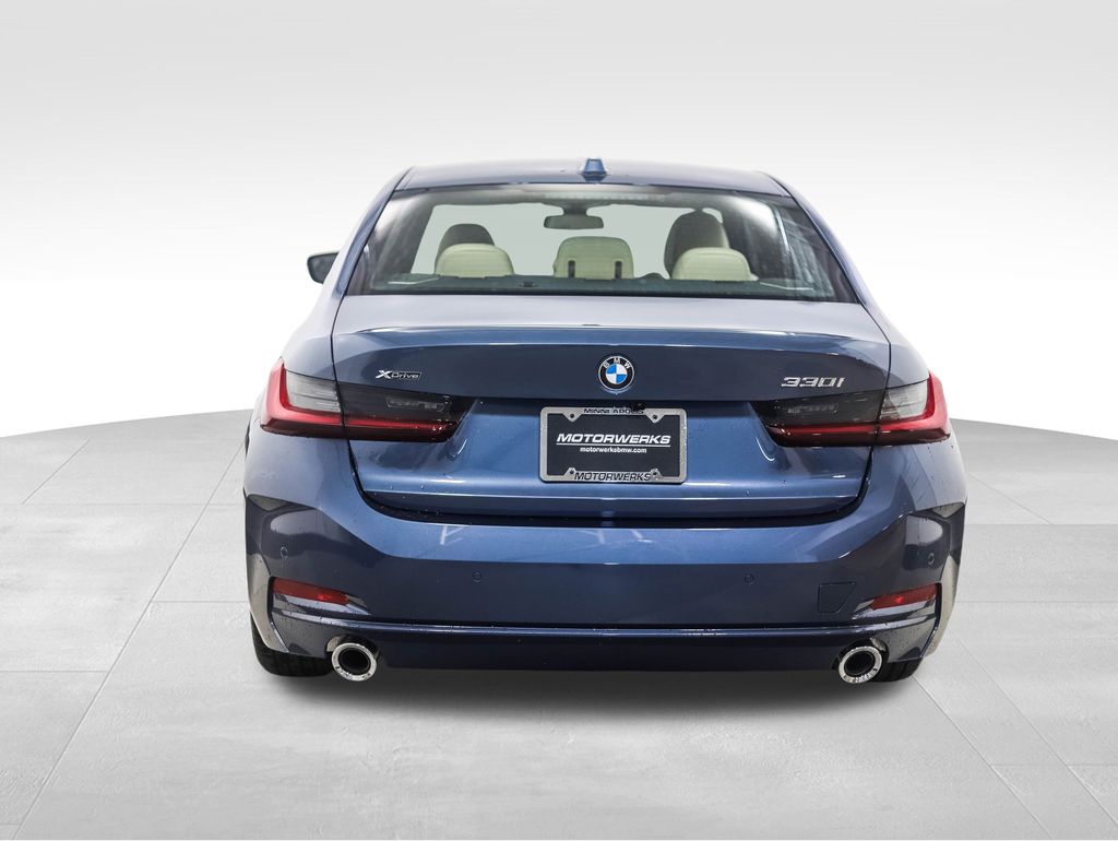 Thumbnail: 2026 BMW 3 Series - 5