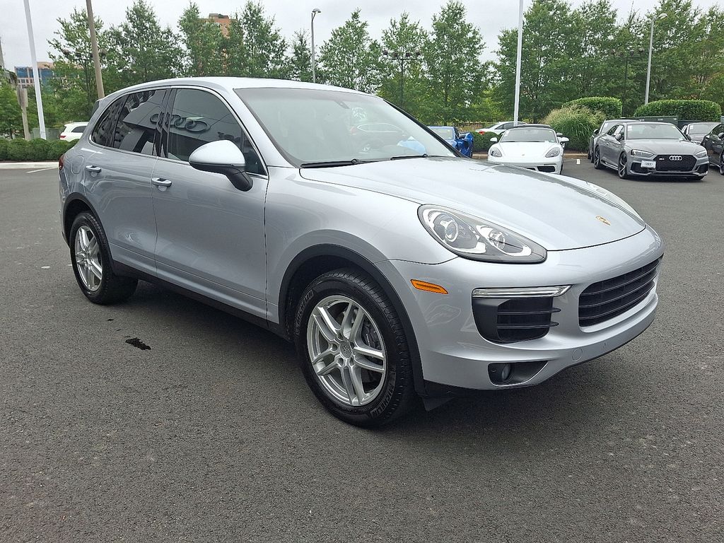 Thumbnail: 2015 Porsche Cayenne - 3