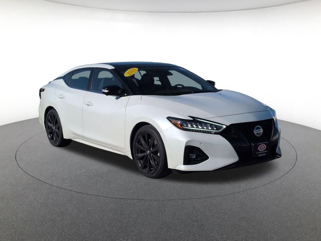 2022 Nissan Maxima SR FWD