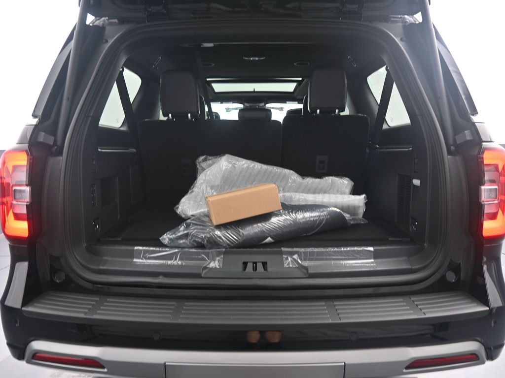 2024 Ford Expedition MAX Platinum