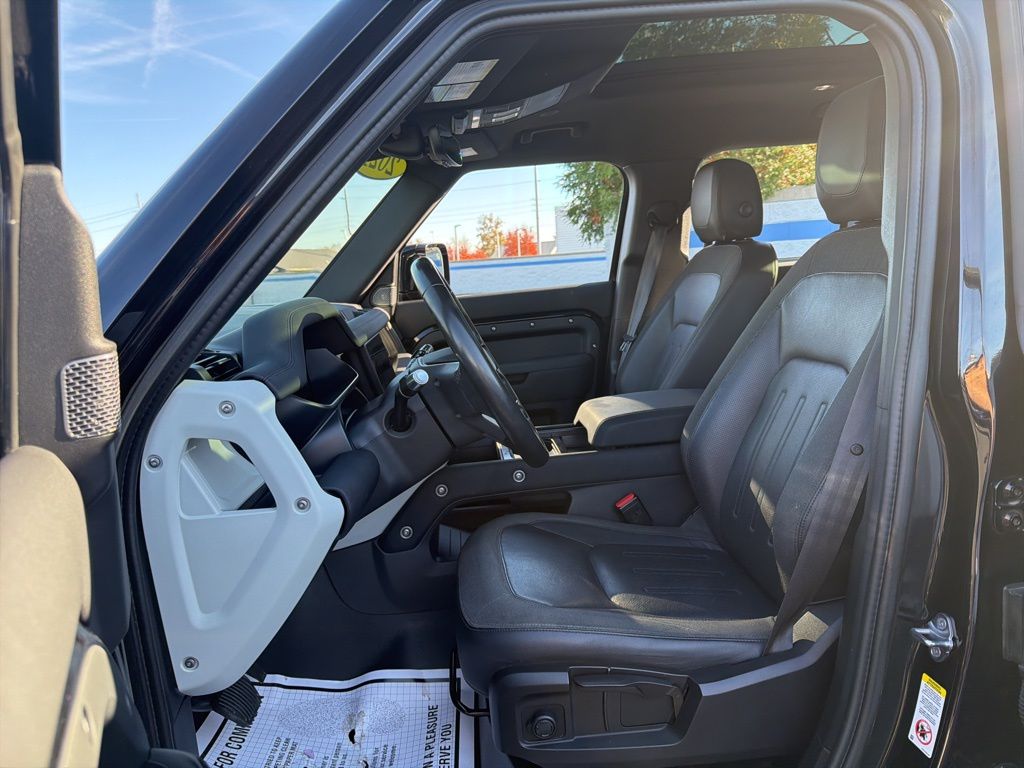 Thumbnail: 2021 Land Rover Defender - 18