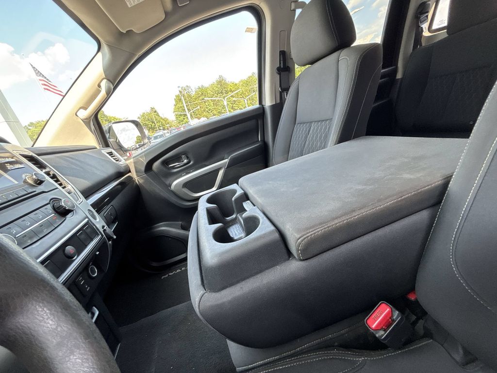 Used 2018 Glacier White Nissan SV image 22
