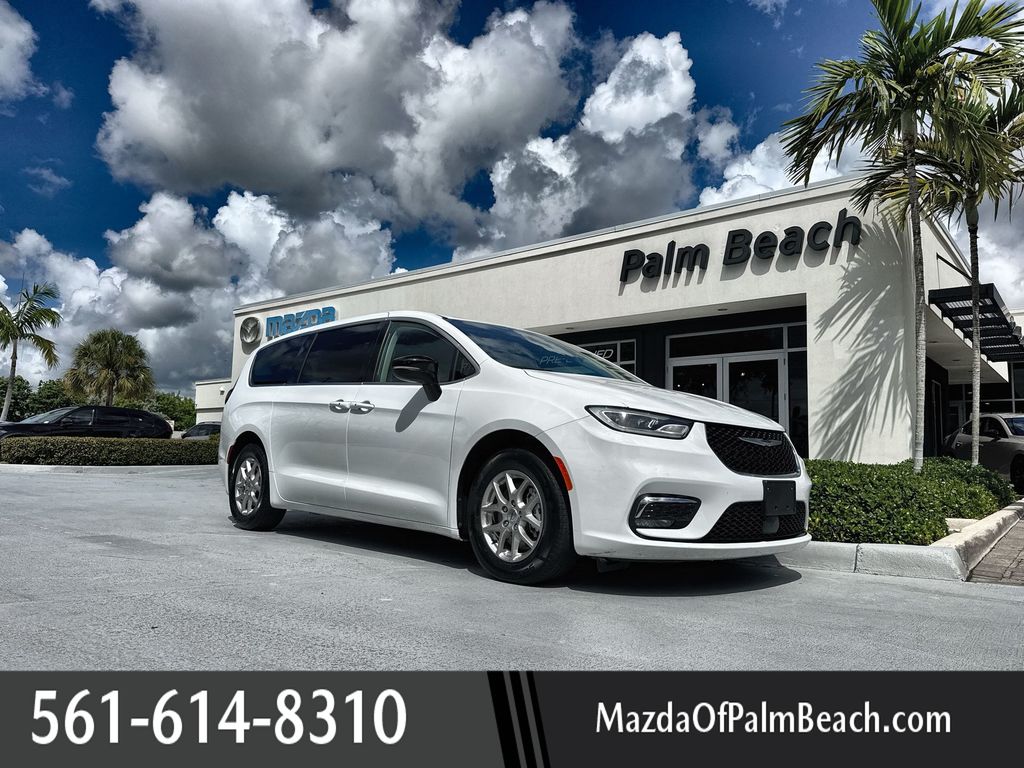 2024 Chrysler Pacifica Touring L FWD