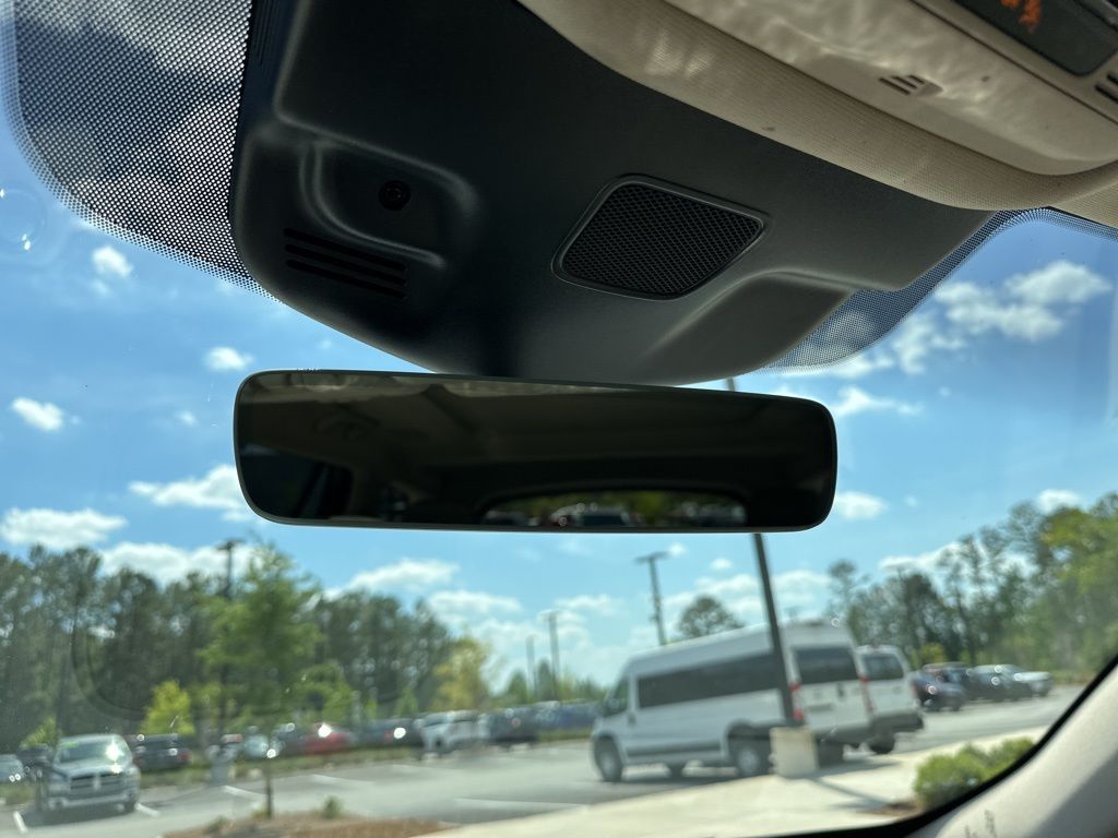 2021 Pristine White Lincoln Aviator Reserve AWD SUV