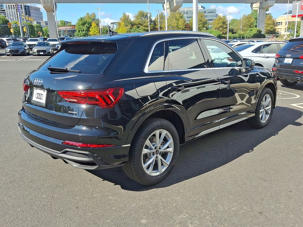 Thumbnail: 2025 Audi Q3 - 3