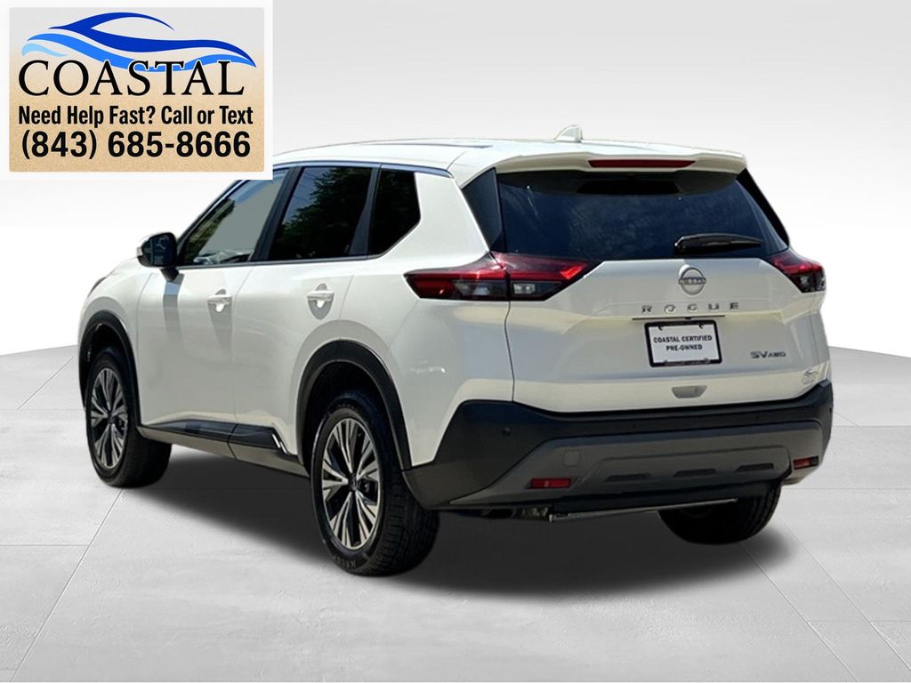 2023 Nissan Rogue SV - 11