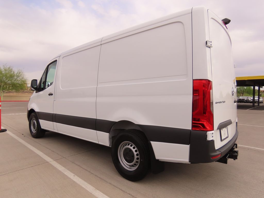 Thumbnail: 2025 Mercedes-Benz Sprinter - 7