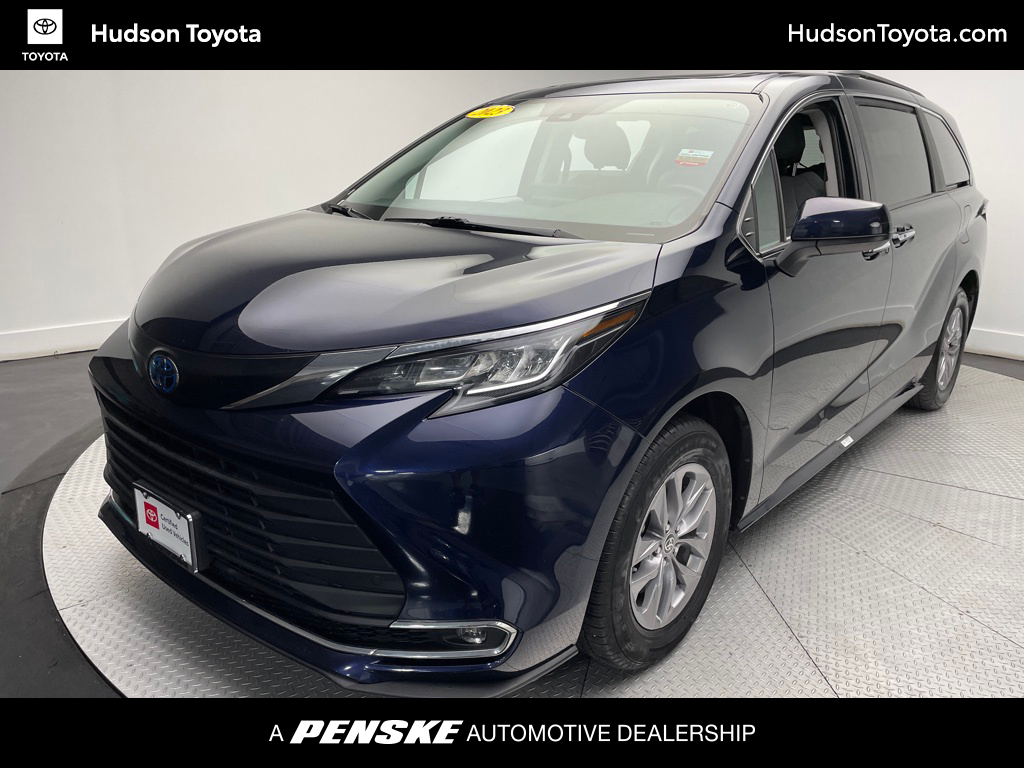 2023 Toyota Sienna XLE -
                Jersey City, NJ