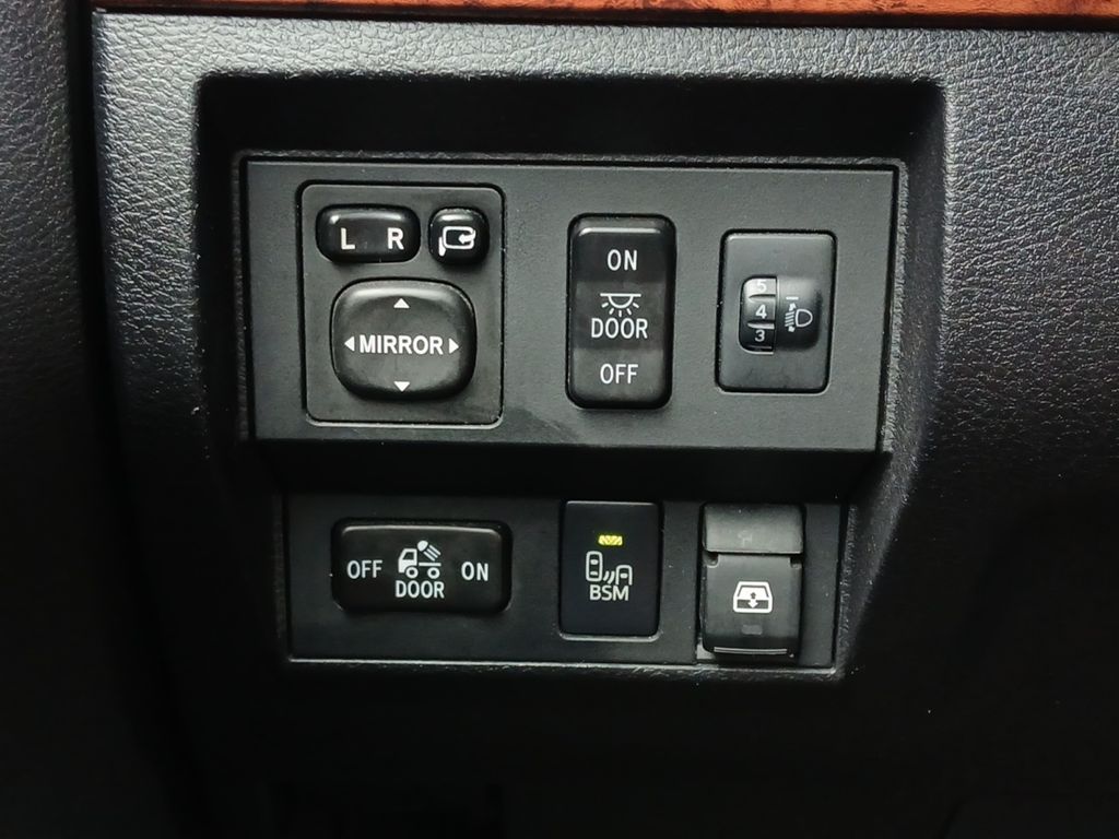 Used Car 2014 Toyota Tundra  1794 For Sale Under $30,000 In Austin, Texas