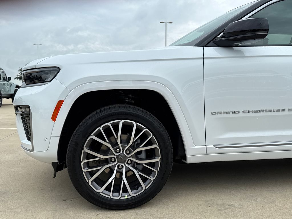 New 2026 Jeep Grand Cherokee SUV