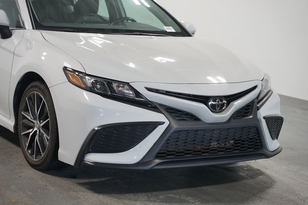 Thumbnail: 2023 Toyota Camry - 4
