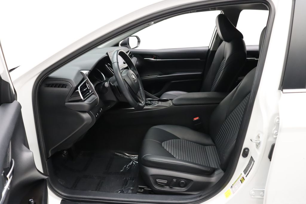 Thumbnail: 2023 Toyota Camry - 14