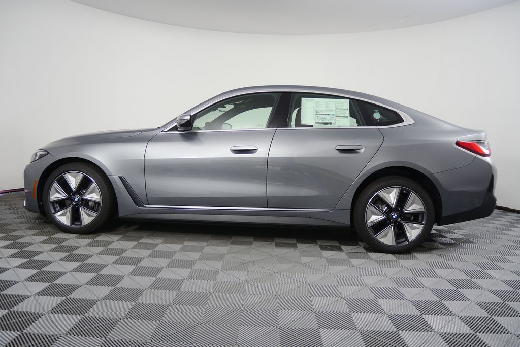Thumbnail: 2025 BMW i4 - 6