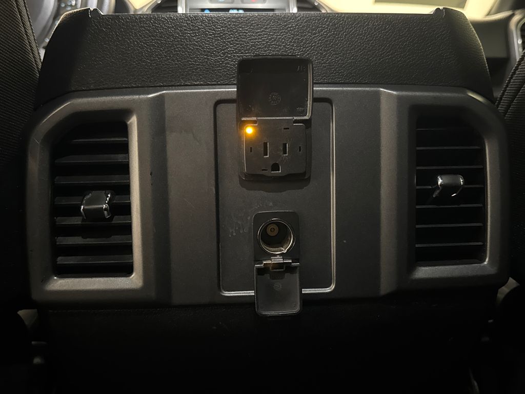 Used 2016  Ford  image 31