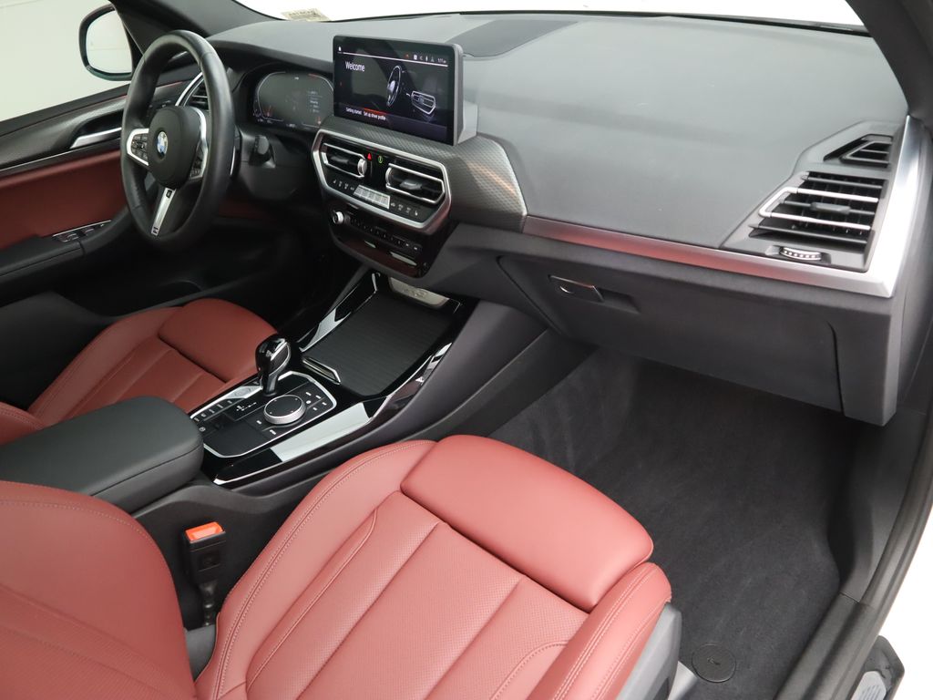 Thumbnail: 2024 BMW X3 - 18