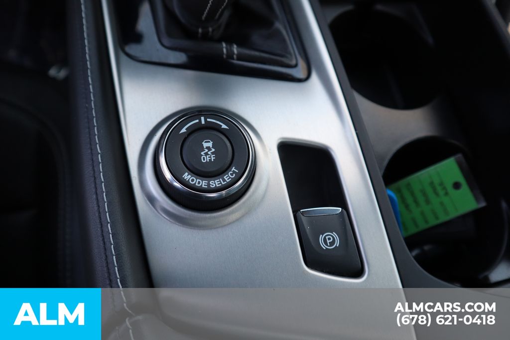 Used 2019 White Chevrolet Grand Sport image 29