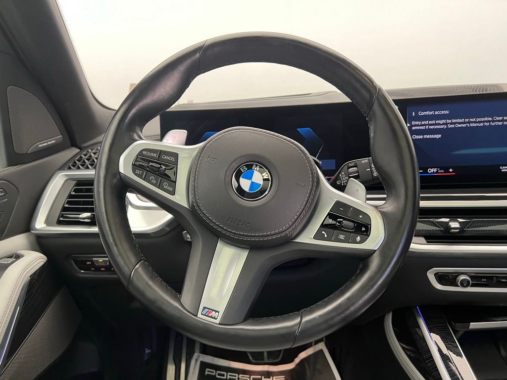 Thumbnail: 2023 BMW X7 - 18